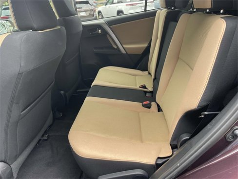 Used 2016 Toyota RAV4 XLE image 15
