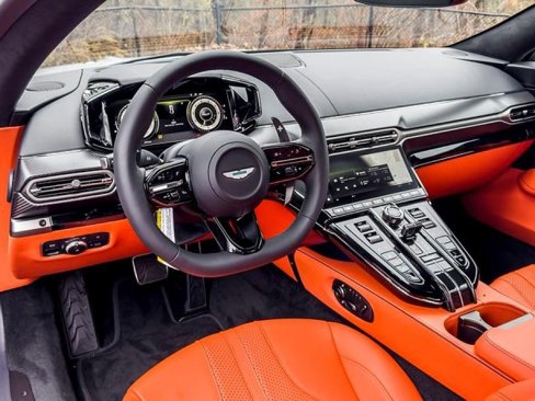 New 2025 Aston Martin V8 Vantage Coupe image 3