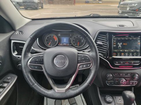 Used 2019 Jeep Cherokee Limited w/ Luxury Group image 17