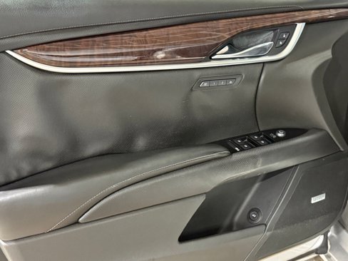 Used 2013 Cadillac XTS Luxury w/ Driver Awareness Package image 13