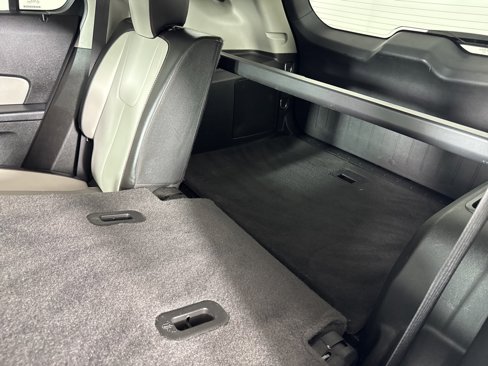 Used 2017 Chevrolet Equinox Premier w/ Enhanced Convenience Package image 31