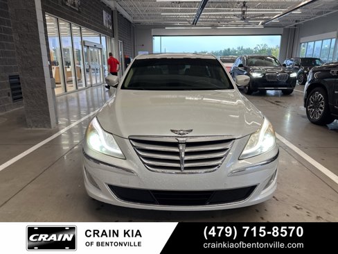 Used 2012 Hyundai Genesis 3.8 w/ Premium Pkg image 5