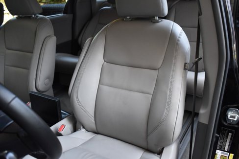 Used 2015 Toyota Sienna XLE image 32