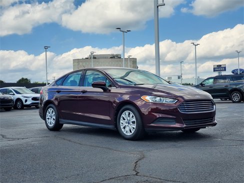 Used 2013 Ford Fusion S image 2