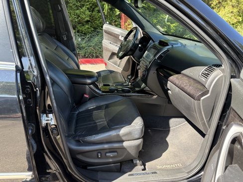 Used 2014 Kia Sorento SX image 21