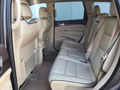 Used 2018 Jeep Grand Cherokee Overland image 34