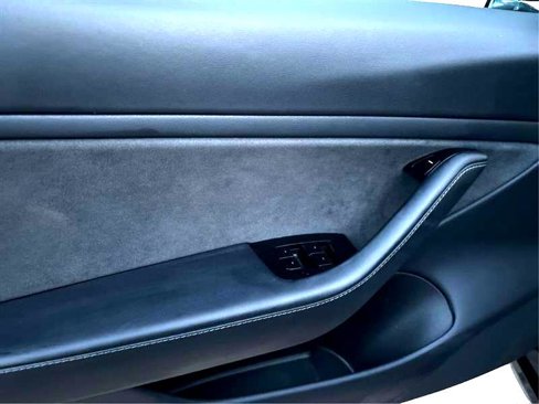 Used 2019 Tesla Model 3 Standard Range Plus image 19