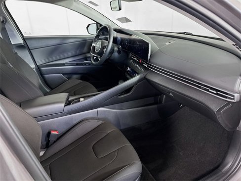 Used 2023 Hyundai Elantra SEL w/ Convenience Package image 24