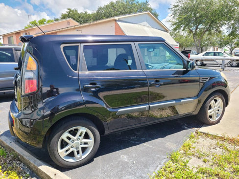 Used 2011 Kia Soul + image 18