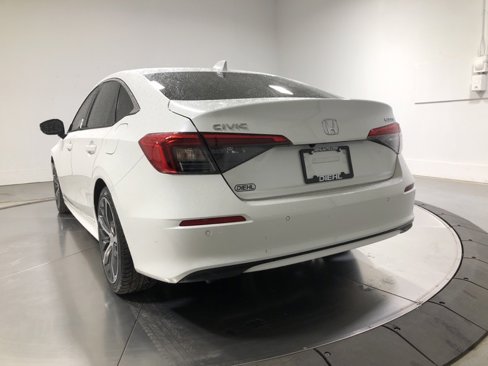 Used 2022 Honda Civic Touring image 5