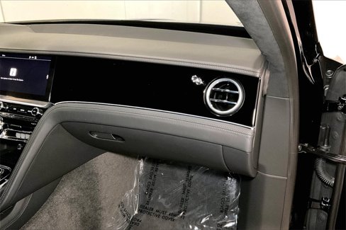Used 2024 Bentley Flying Spur Azure image 13
