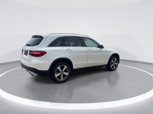 Used 2018 Mercedes-Benz GLC 300 4MATIC image 8