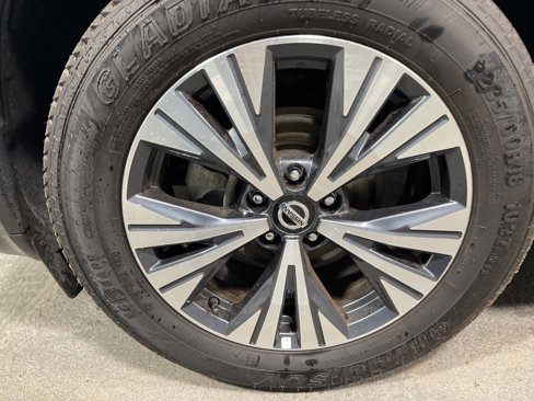 Used 2021 Nissan Rogue SV image 36