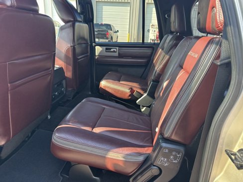 Used 2017 Ford Expedition EL Platinum image 33