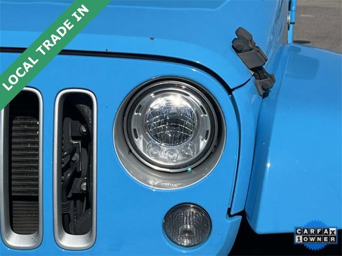Used 2017 Jeep Wrangler Unlimited Sahara w/ Max Tow Package image 9
