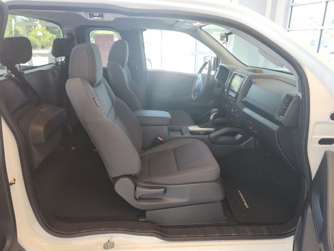 Used 2024 Nissan Frontier S image 15