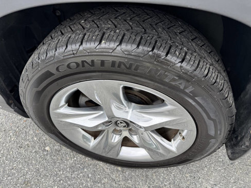 Used 2018 Toyota Highlander AWD V6 image 22