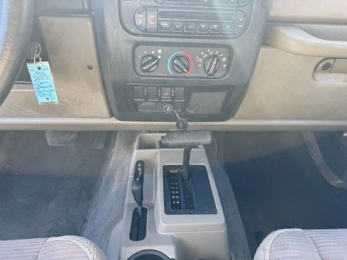 Used 2005 Jeep Wrangler Unlimited image 18