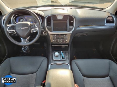 Used 2018 Chrysler 300 Touring w/ Sport Appearance Package image 9