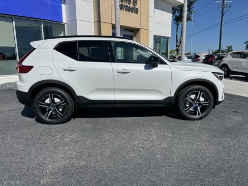 New 2026 Volvo XC40 B4 Core w/ Protection Package image 2