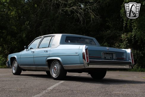 Used 1987 Cadillac Brougham image 3