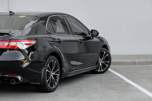 Used 2020 Toyota Camry SE image 5