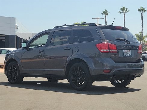 Used 2014 Dodge Journey SXT w/ Flexible Seating Group image 5