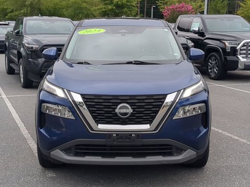 Used 2023 Nissan Rogue SV image 9