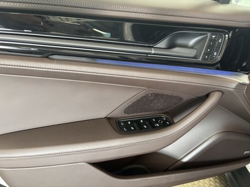 New 2025 Porsche Panamera 4 image 13