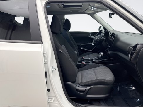 Used 2023 Kia Soul EX image 17