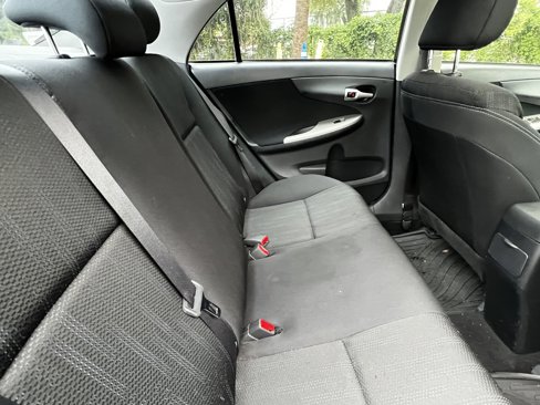 Used 2013 Toyota Corolla S image 35
