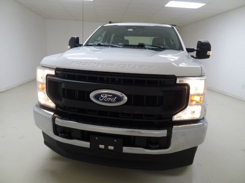 Used 2020 Ford F250 XL w/ Power Equipment Group image 10