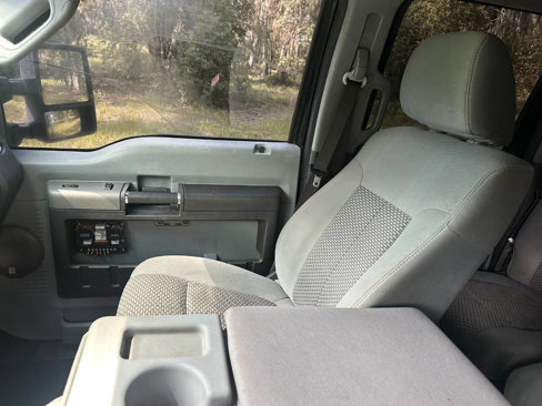 Used 2011 Ford F250 XLT w/ Snow Plow Prep Pkg image 11