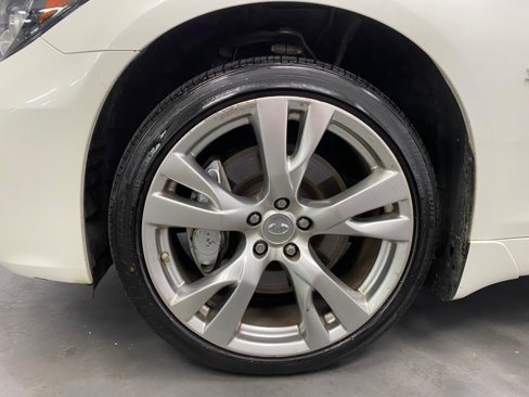 Used 2016 INFINITI Q70 L 3.7 image 19