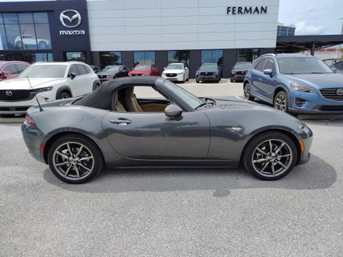 Used 2017 MAZDA MX-5 Miata Grand Touring image 8