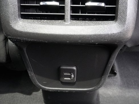 Used 2023 Chevrolet Equinox LT image 54