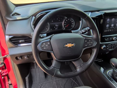 Used 2022 Chevrolet Traverse LT image 16