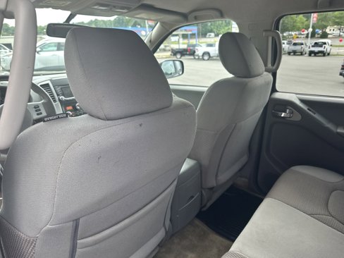 Used 2018 Nissan Frontier SV w/ Value Truck Package image 19
