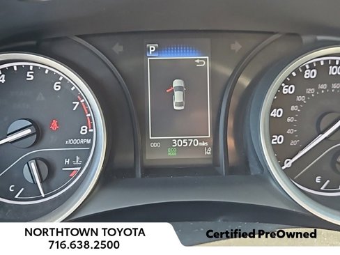 Used 2022 Toyota Camry LE image 10