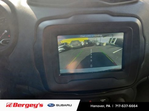Used 2021 Jeep Renegade Sport image 25