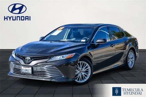 Used 2018 Toyota Camry XLE image 1