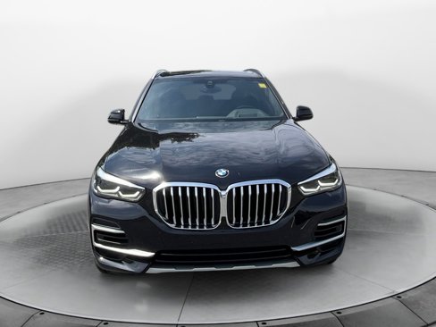 Used 2022 BMW X5 xDrive40i w/ Premium Package image 2