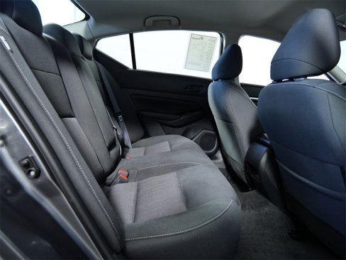Used 2023 Nissan Altima 2.5 SV image 14