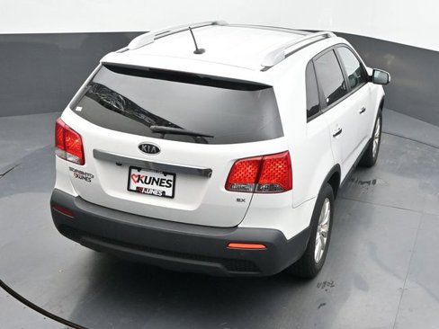 Used 2011 Kia Sorento EX w/ Premium Pkg image 17