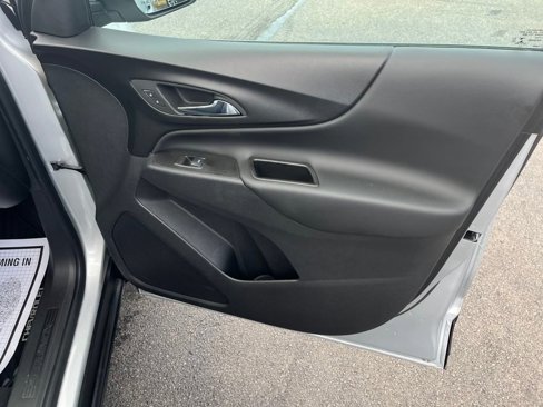 Used 2022 Chevrolet Equinox LT image 27