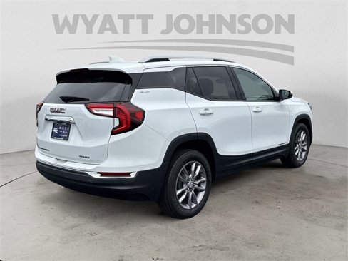 Used 2022 GMC Terrain SLT image 5