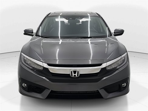Used 2018 Honda Civic Touring image 2