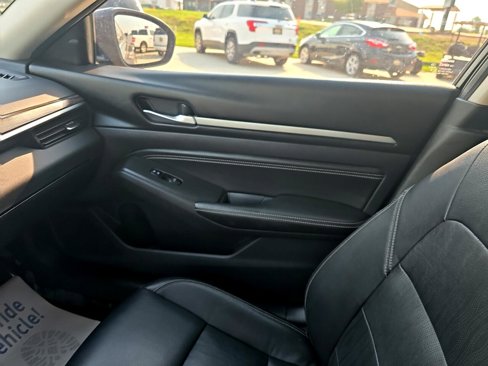 Used 2019 Nissan Altima 2.5 Platinum image 32