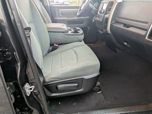 Used 2016 RAM 1500 Classic SLT image 32