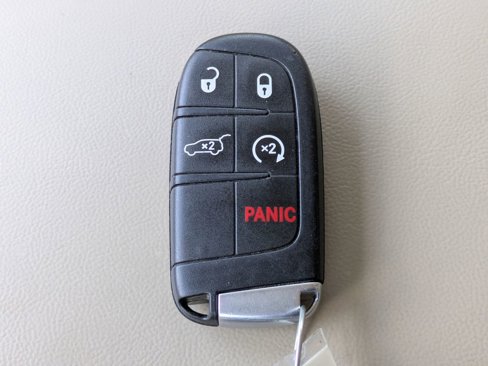 Used 2022 Jeep Grand Cherokee Limited image 34